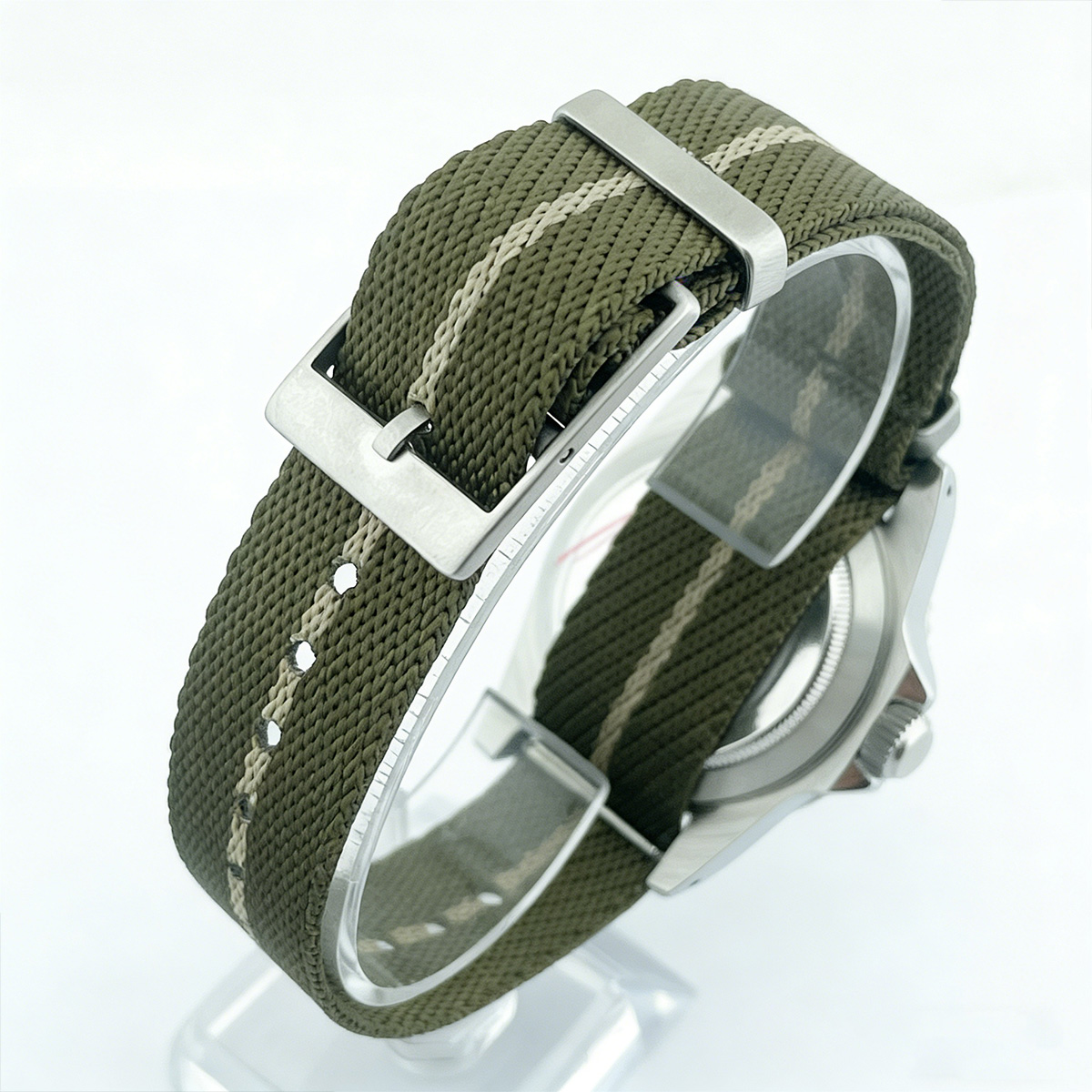 39.5mm Diver Retro Watch Sapph - Tropic Strap Vintage review and price